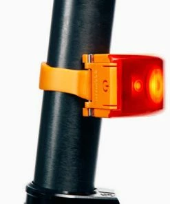 Eclairage Vélo Led Rechargeable Arrière 37 Lumens Curve Bookman 12 Eclairage Vélo Led Rechargeable Arrière 37 Lumens Curve Bookman -VTT Boutique eclairage velo led rechargeable arriere 37 lumens curve bookman full 5