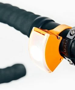 Eclairage Vélo Led Rechargeable Avant 220 Lumens Curve Bookman 10 Eclairage Vélo Led Rechargeable Avant 220 Lumens Curve Bookman -VTT Boutique eclairage velo led rechargeable avant 220 lumens curve bookman full 3