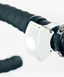 Eclairage Vélo Led Rechargeable Avant 220 Lumens Curve Bookman 11 Eclairage Vélo Led Rechargeable Avant 220 Lumens Curve Bookman -VTT Boutique eclairage velo led rechargeable avant 220 lumens curve bookman full 4