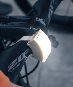 Eclairage Vélo Led Rechargeable Avant 220 Lumens Curve Bookman 12 Eclairage Vélo Led Rechargeable Avant 220 Lumens Curve Bookman -VTT Boutique eclairage velo led rechargeable avant 220 lumens curve bookman full 5