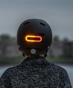 Cosmo Connected Feu Vélo Arrière Connecté Avec Clignotants Cosmo Ride 8 Cosmo Connected Feu Vélo Arrière Connecté Avec Clignotants Cosmo Ride -VTT Boutique feu velo arriere connecte avec clignotants cosmo ride full 3