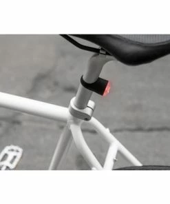 Feux Avant Et Arrière De Signalisation Vélo Ugo Reelight 5 Feux Avant Et Arrière De Signalisation Vélo Ugo Reelight -VTT Boutique feux avant et arriere de signalisation velo ugo reelight full 3