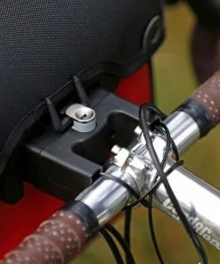 Fixation Pour Guidon Avec Serrure Ortlieb 6 Fixation Pour Guidon Avec Serrure Ortlieb -VTT Boutique fixation pour guidon avec serrure ortlieb full 3