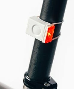 Lampe Vélo LED Arrière Block Bookman 18 Lumens 12 Lampe Vélo LED Arrière Block Bookman 18 Lumens -VTT Boutique lampe velo led arriere block bookman 18 lumens full 5