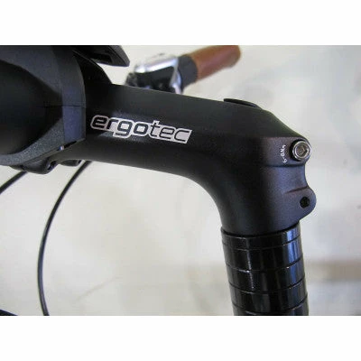 Ergotec-Humpert Potence Ahead Surélevée Pour Vélo Trekking Charisma Ergotec 3 Ergotec-Humpert Potence Ahead Surélevée Pour Vélo Trekking Charisma Ergotec – Image 3