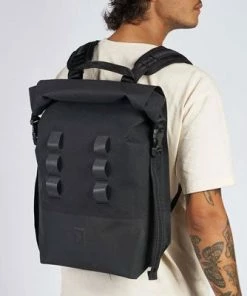 Chrome Industries Sac à Dos étanche Urban Ex Rolltop 20L Chrome -VTT Boutique sac a dos etanche urban ex rolltop 20l chrome full 6