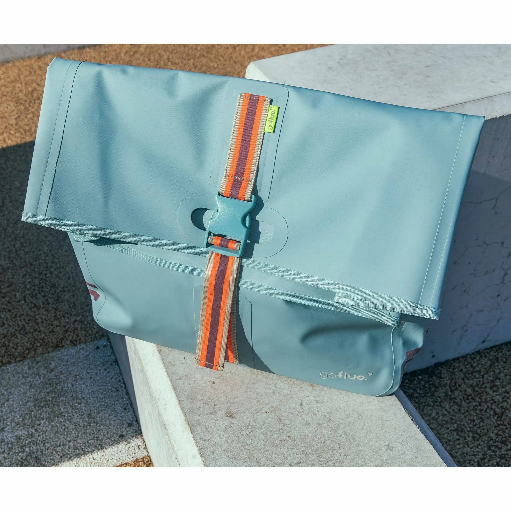 Sac De Courses Avec Son Sac Isotherme Sur Porte-bagages Houston Go Fluo 2 Sac De Courses Avec Son Sac Isotherme Sur Porte-bagages Houston Go Fluo – Image 2