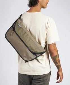 Chrome Industries Sacoche Bandoulière Simple Messenger Chrome 12 L 11 Chrome Industries Sacoche Bandoulière Simple Messenger Chrome 12 L -VTT Boutique sacoche bandouliere simple messenger chrome 12 l full 6