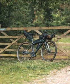 Sacoche De Cadre Pour Le Bikepacking 4L Aqua Evo Adventure Oxford 11 Sacoche De Cadre Pour Le Bikepacking 4L Aqua Evo Adventure Oxford -VTT Boutique sacoche cadre frame pack oxford 4L 12
