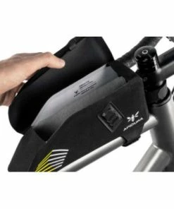 Sacoche De Cadre Supérieur 1L Apidura Racing 10 Sacoche De Cadre Supérieur 1L Apidura Racing -VTT Boutique sacoche de cadre superieur 1l apidura racing full 5