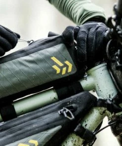 Sacoche De Cadre Vélo Bikepacking Et Gravel Backcountry Apidura 11 Sacoche De Cadre Vélo Bikepacking Et Gravel Backcountry Apidura -VTT Boutique sacoche de cadre velo bikepacking et gravel backcountry apidura full 6