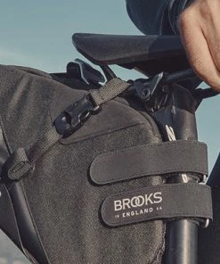 Sacoche De Selle Vélo Brooks étanche Pour Bikepacking 8L Scape 8 Sacoche De Selle Vélo Brooks étanche Pour Bikepacking 8L Scape -VTT Boutique sacoche de selle velo brooks etanche pour bikepacking 8l scape full 3
