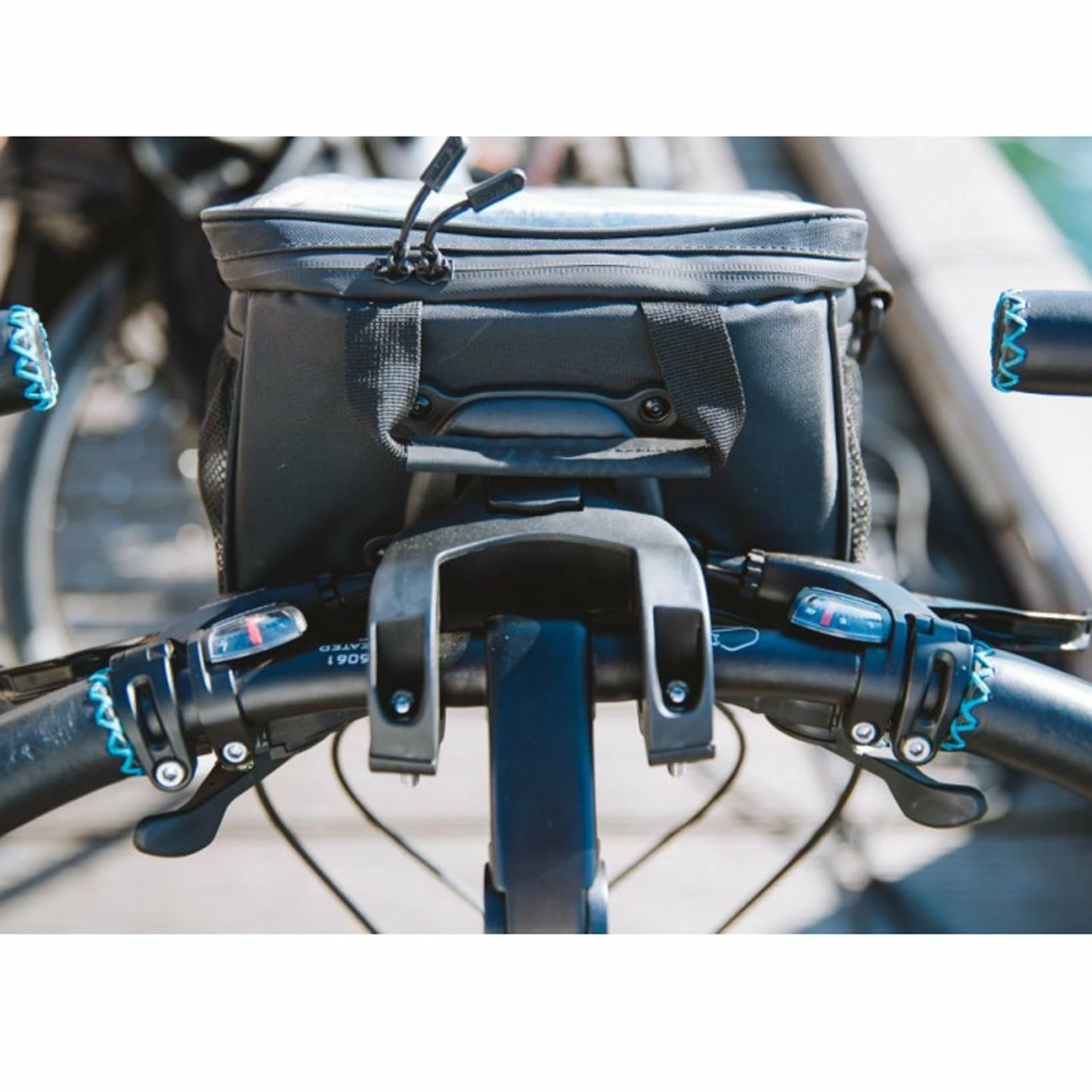 ZEFAL Sacoche Guidon Zéfal Avec Porte-carte 7L 5 ZEFAL Sacoche Guidon Zéfal Avec Porte-carte 7L – Image 5