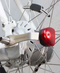 Lampes Vélo Sans Piles Sur Moyeu SL200 Reelight -VTT Boutique sl200 reelight feu sans piles velo