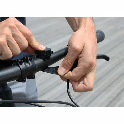 Support Vélo Aimanté Pour Smartphone - Shapeheart 2 Support Vélo Aimanté Pour Smartphone - Shapeheart – Image 2